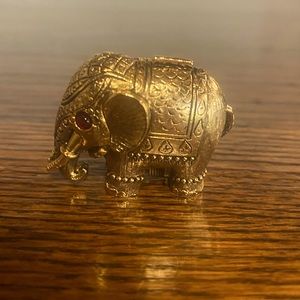 Vintage Max Factor Tiny Tuskers Solid Perfume Compact